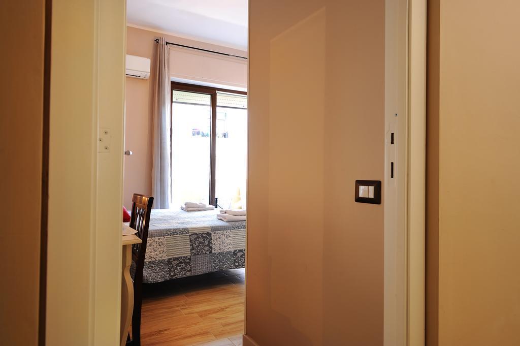 Victoria Bed & Breakfast Cagliari Ngoại thất bức ảnh